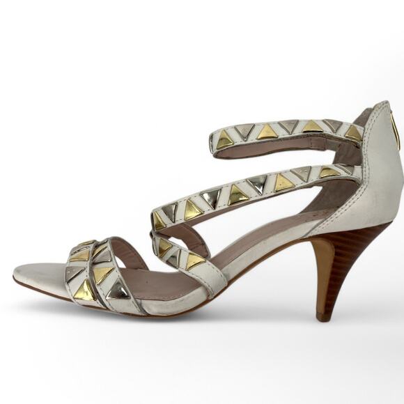 Vince Camuto 7.5 Mikal White Kitten Heel Pump Sandal Studded Studs Ankle Strap - Picture 2 of 4